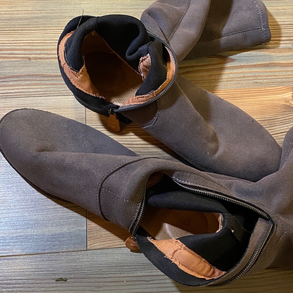 Summer Sale! 🎉 Gentle Souls Kenneth Cole Women's Emma Stretch Boot Knee High 8.5 - Picture 8 of 10